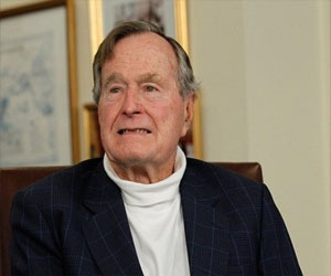   مصر اليوم - الرئيس السابق بوش الأب يخرج من المستشفى