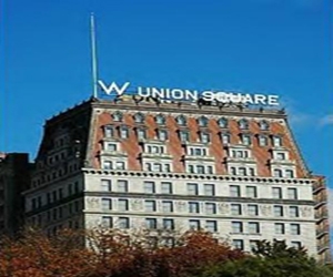   مصر اليوم - فندق في نيويورك يضيف اسم ليندسي لوهان إلى قائمته السوداء