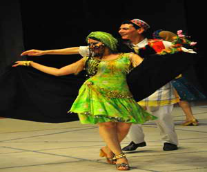   مصر اليوم - فرقة رضا للفنون الشعبية تطير إلى سلوفنيا والمجر