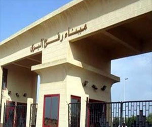   مصر اليوم - إدخال 45 شاحنة محملة بمواد البناء إلى غزة