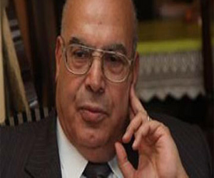 مصر اليوم - حبس وزير الزراعة الأسبق الليثي 15يومًا بتهمة التربح للغير