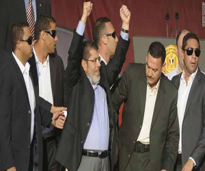 مصر اليوم - مرسي بريء من تعديلات قانون الانتخابات