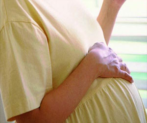   مصر اليوم - تعرض الحامل للضوء يساعد في نمو عين الجنين