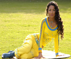   مصر اليوم - دوللي شاهين تعود إلى السينما مع محمد سعد بـتتح