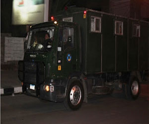   مصر اليوم - المدرعات تحاصر قسم شبرا الخيمة بعد إصابة ضابط ومجند