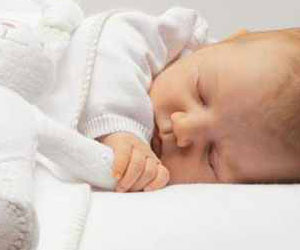 مصر اليوم - نصائح لآمان الطفل الرضيع اثناء النوم