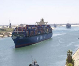   مصر اليوم - 39 سفينة بحمولات 2 مليون و144 ألف طن عبرت قناة السويس الأحد