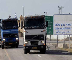   مصر اليوم - سلطات الاحتلال الإسرائيلي تسمح بإدخال 320 شاحنة مساعدات إلى غزة