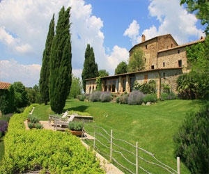   مصر اليوم - منتجع فاخر وسط سهول توسكانا في إيطاليا