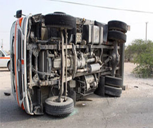   مصر اليوم - إصابة 11 مجندًا إثر انقلاب سيارة للقوات المسلحة جنوب بورسعيد