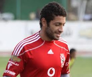   مصر اليوم - شريف عبد الفضيل يتلقى عرضًا من أحد الأندية الإماراتية