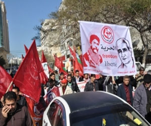   مصر اليوم - شبان فلسطينيون يعتصمون في غزة للمطالبة بإطلاق سراح جورج عبد الله