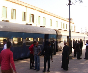   مصر اليوم - شلل تام فى حركة القطارات المتجهه للإسكندرية