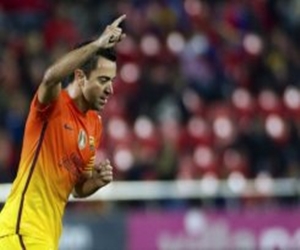 مصر اليوم - تشافي سيمدد عقده مع برشلونة حتى 2016