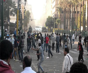   مصر اليوم - إصابة مأمور قسم قصر النيل في اشتباكات قصر العيني