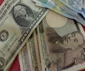 مصر اليوم - الين يقترب من تحقيق هبوط أمام الدولار