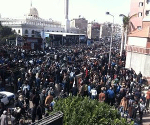   مصر اليوم - التليفزيون المصري يتجاهل جنازة ضحايا بورسعيد