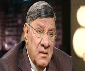 مصر اليوم - مفيد فوزي يوقّع نصيبي من الحياةويكشف فيه كواليس حياته