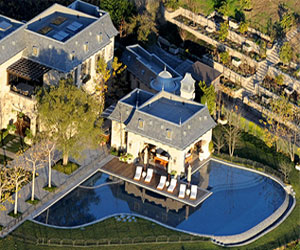   مصر اليوم - فيلا العارضة جيزال باندشين تتكلف 20 مليون دولار