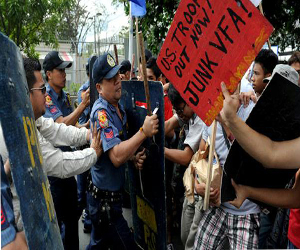   مصر اليوم - واشنطن: تضرر كامل لكاسحة ألغام اصطدمت بشعب مرجانية
