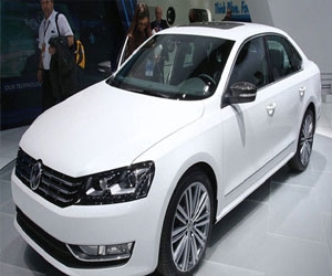 مصر اليوم - فولكس فاغن باسات التجريبية تستعرض جمالها في ديترويت