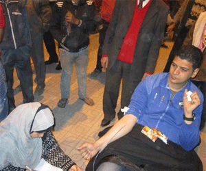 مصر اليوم - دعوات في الإسماعيلية للتبرع بالدم لمصابي بورسعيد