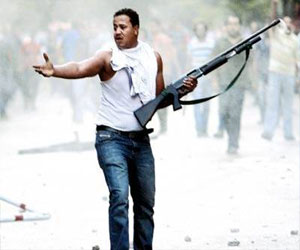   مصر اليوم - استخدام 5 آلاف قطعة سلاح مهربة ضد الثوار