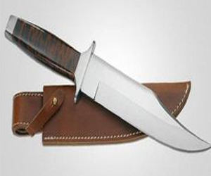   مصر اليوم - ربة منزل تذبح زوجها بمساعدة عشيقها في المنوفية