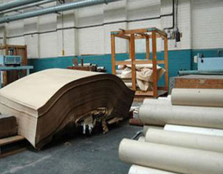   مصر اليوم - البورصة توقف التعامل على أسهم سيمو