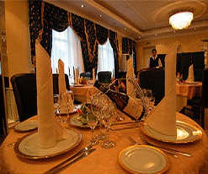   مصر اليوم - مطعم فرنسي في طوكيو يقدم وجبات الوحل لزبائنه