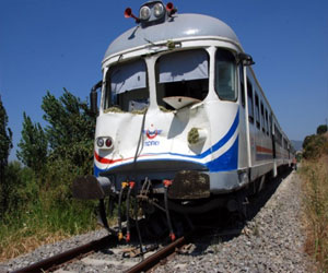   مصر اليوم - 200 جريح إثر تصادم قطارين في جنوب أفريقيا