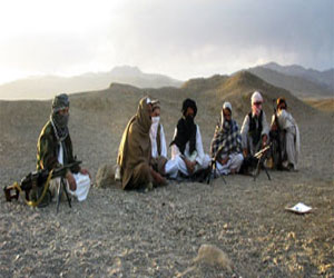   مصر اليوم - أفغانى يسلم ابنه المفجر الانتحارى إلى الشرطة