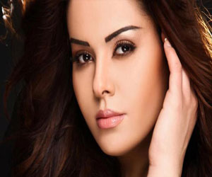 مصر اليوم - أماني السويسي تعزي المصريين في ضحايا ذكرى الثورة