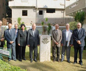 مصر اليوم - صابر عرب يفتتح متحف طه حسين بعد تطويره