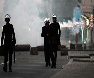   مصر اليوم - السجن 7 سنوات لشرطي بحريني قتل متظاهرًا