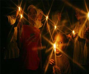   مصر اليوم - حريق يلتهم أسرة فلسطينية بأكملها ويشعل غزة غضبًا