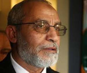   مصر اليوم - مرشد الإخوان : يدعو للابتعاد عن التعصُّب والجماعة تطالب بالانسحاب من محيط الرئاسة