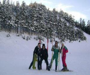   مصر اليوم - افران المغربية تحتضن اول مهرجان للتزلج