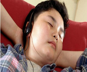   مصر اليوم - الاستماع إلى الموسيقى الصاخبة قد يصيب الأذن بـ الطنين