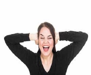   مصر اليوم - النساء المجهدات نفسيًا أكثر تحسّسًا تجاه الأصوات