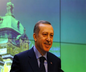   مصر اليوم - رئيس الوزراء التركي يصل إلى هنغاريا