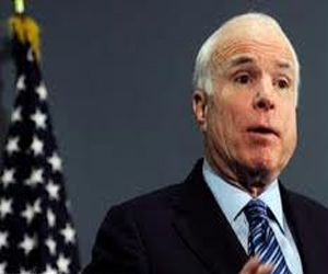   مصر اليوم - ماكين يشبّه أحمدي نجاد بالـ قرد الذي أرسلته إيران إلى الفضاء