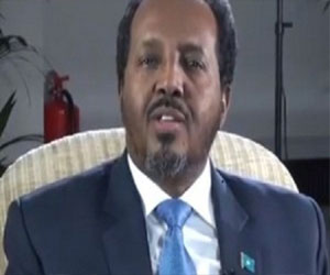   مصر اليوم - كاميرون يلتقي الرئيس الصومالي في لندن