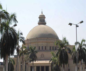 مصر اليوم - دكتور في جامعة القاهرة يفوز بجائزة أفضل أستاذ تكنولوجيا معلومات