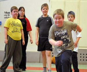   مصر اليوم - التلفزيون يراكم الشحوم لدى الأطفال