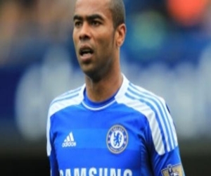 مصر اليوم - استاد ويمبلي يشهد تكريم رونالدينيو وأشلي كول