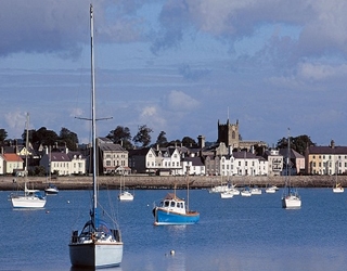   مصر اليوم - عيد الحب في لاندوين ويلز بمذاق مختلف