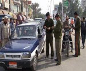   مصر اليوم - ضبط 41 محكومًا وتحرير 106 مخالفات مرورية في حملة أمنية في شمال سيناء