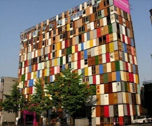   مصر اليوم - مبنى مكون من 1000 باب في كوريا الجنوبية