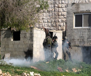   مصر اليوم - الاحتلال يهدم منزلاً قرب بيت لحم صباح الخميس